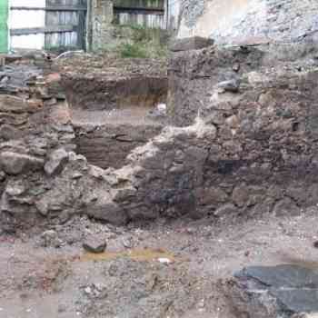 Click para ampliar. Pulsa en el nombre para ver la ficha. EXCAVACIÓN ARQUEOLOGICA PLAZA DE ESPAÑA PONTEDEUME 1